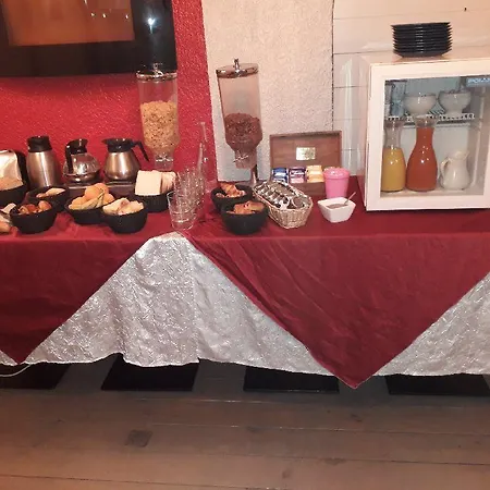 호텔 Restaurant De La Poste 2*