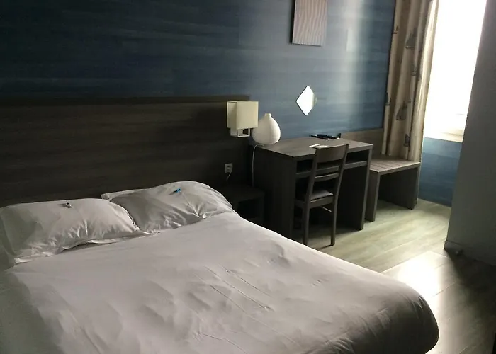 Restaurant De La Poste 2* 皮里亚克叙尔梅尔