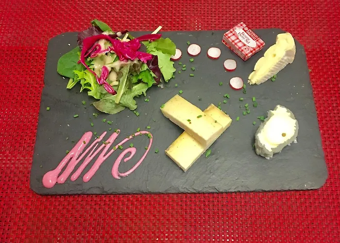 Restaurant De La Poste 酒店 皮里亚克叙尔梅尔